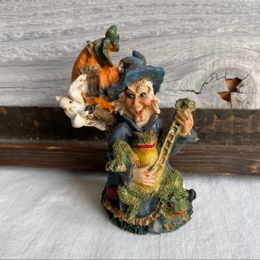 Halloween Resin Witch Ghost Pumpkin Frogs - Picture 5 of 6